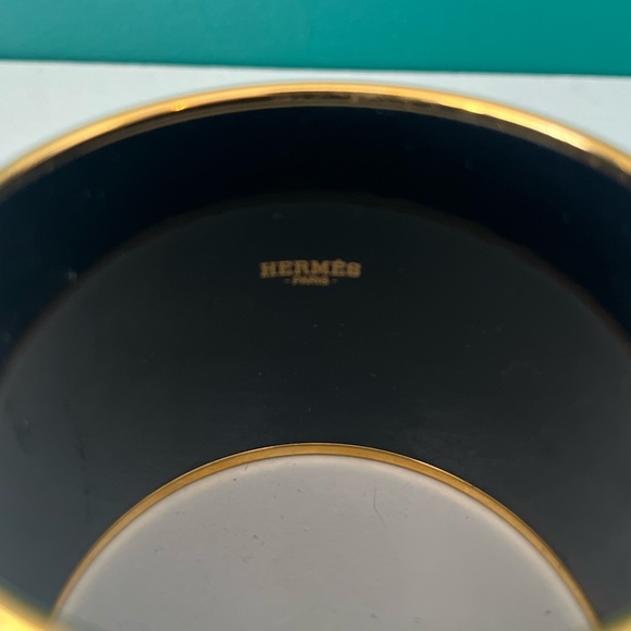 HERMES Printed Enamel Gold Plated Extra Wide Bracelet - Picture 3 of 4